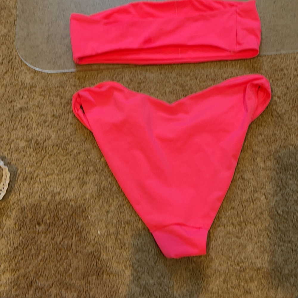 H&M Bikini - Picture 2 of 2